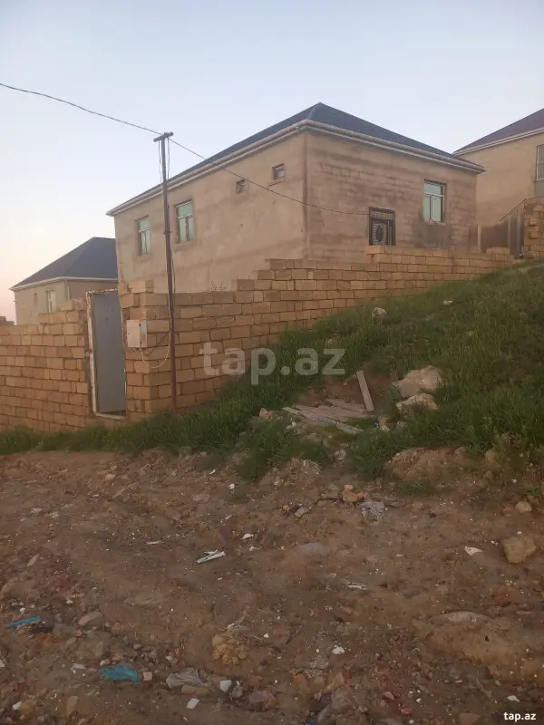 Satılır 4 otaqlı həyət evi 120 m²
