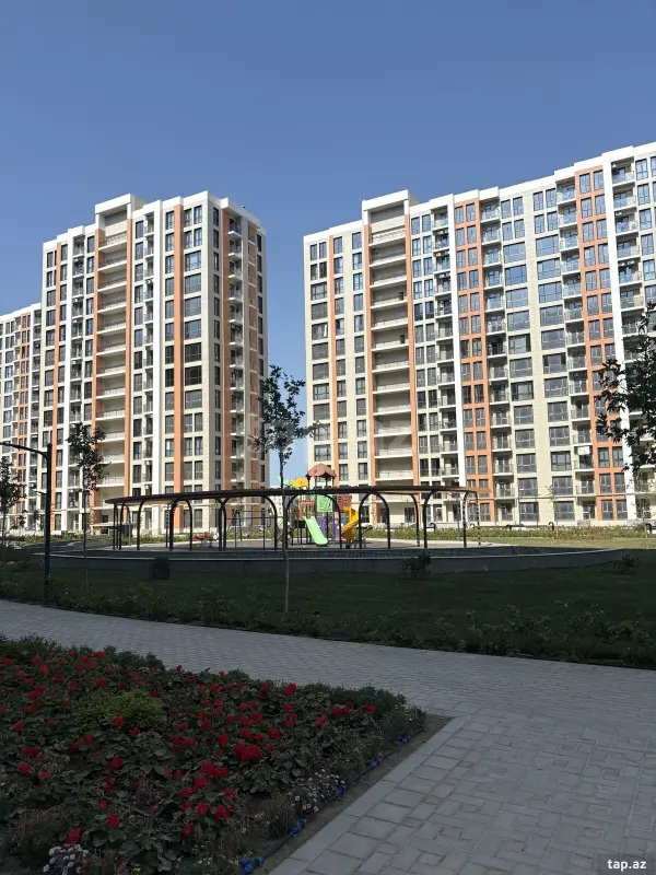 Kirayə verilir 3 otaqlı yeni tikili 85 m²