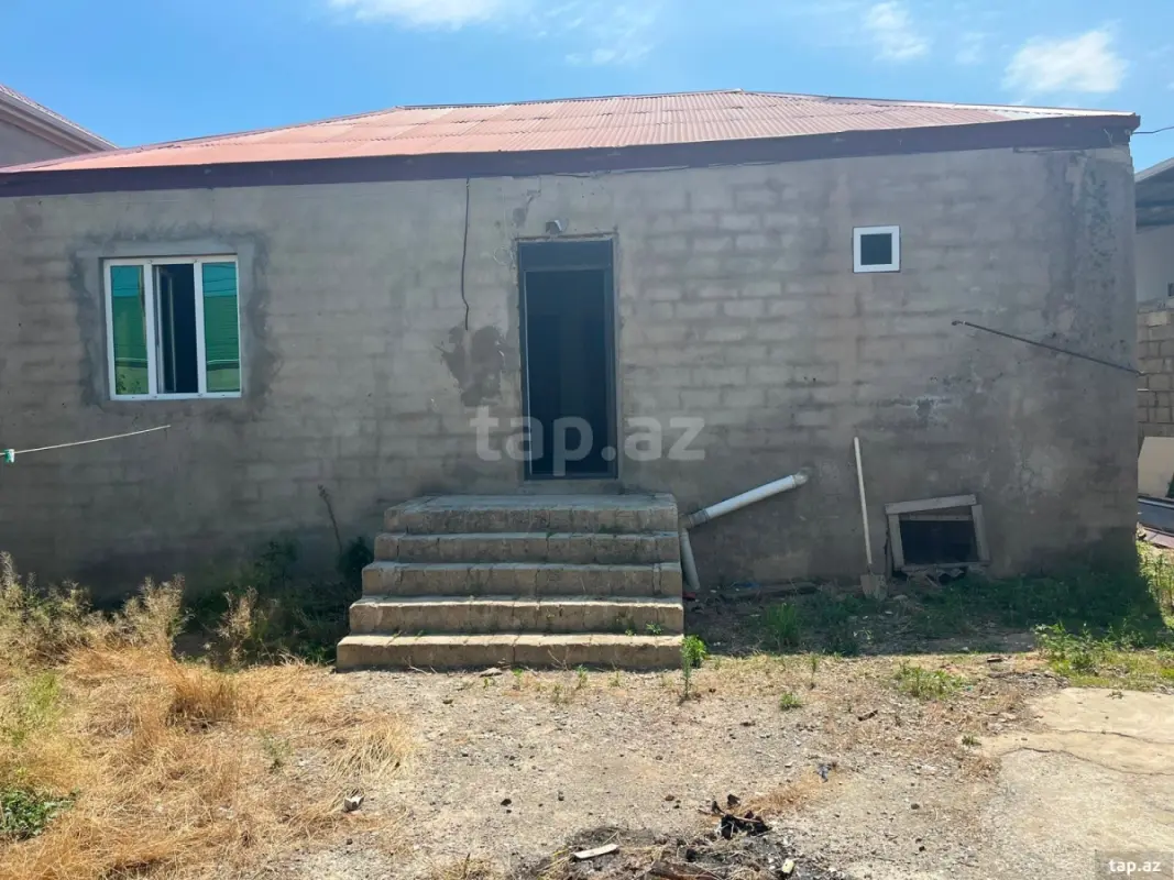 Satılır 3 otaqlı həyət evi 100 m²