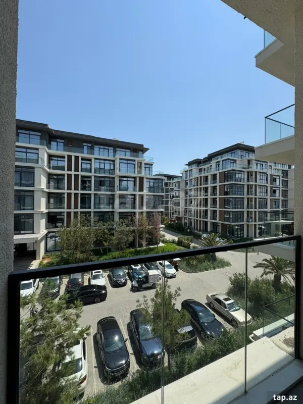 Satılır 2 otaqlı yeni tikili 76 m²