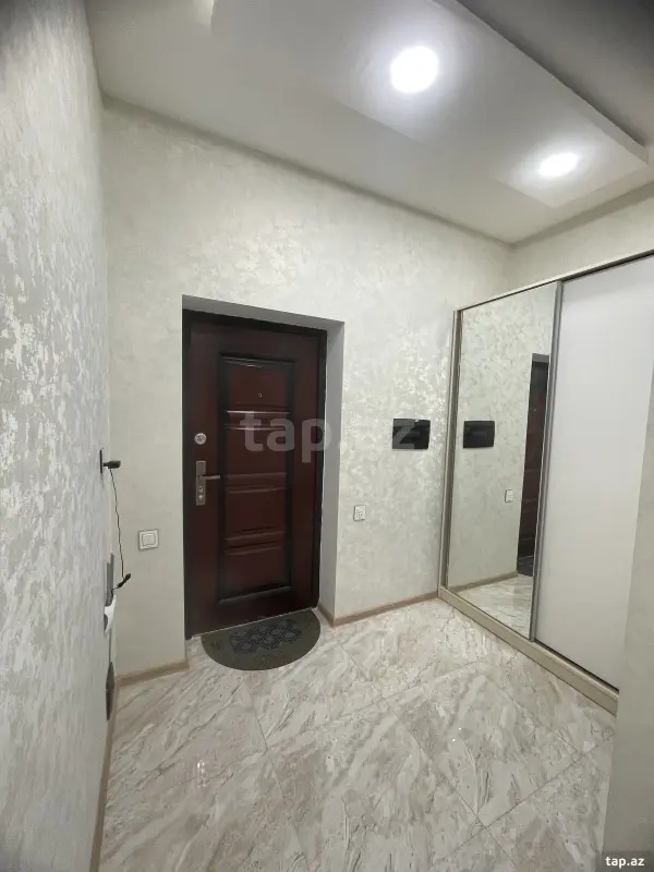 Satılır 2 otaqlı yeni tikili 56 m²