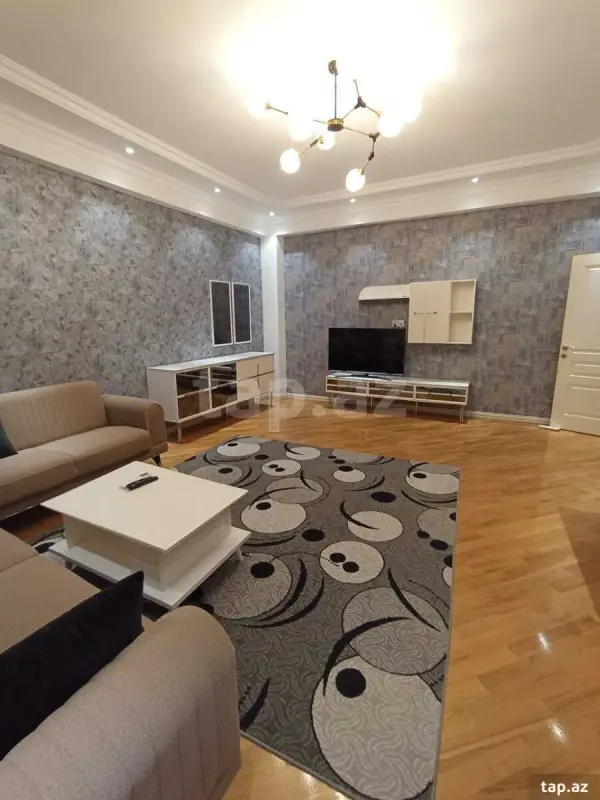 Kirayə verilir 2 otaqlı yeni tikili 96 m²
