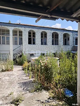 Satılır 3 otaqlı həyət evi 121 m² — Şəki 3 otaq 121.00 m²