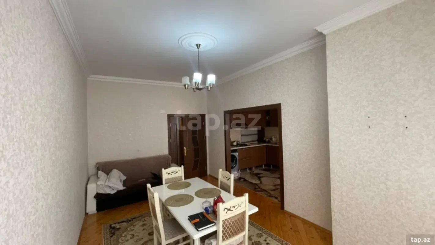 Satılır 3 otaqlı yeni tikili 80 m²