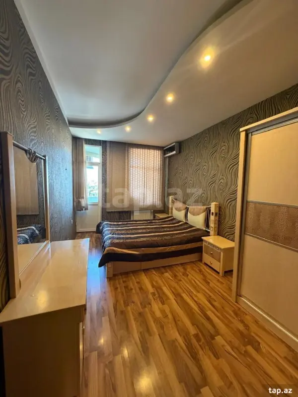 Kirayə verilir 3 otaqlı yeni tikili 100 m²