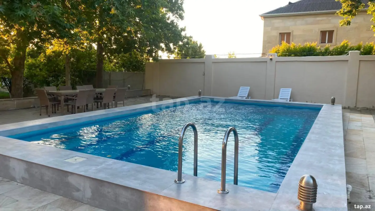 Kirayə verilir 5 otaqlı həyət evi 300 m²