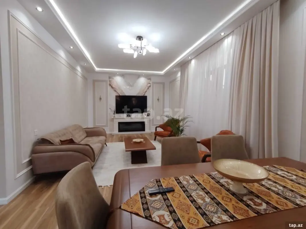 Satılır 6 otaqlı həyət evi 250 m²