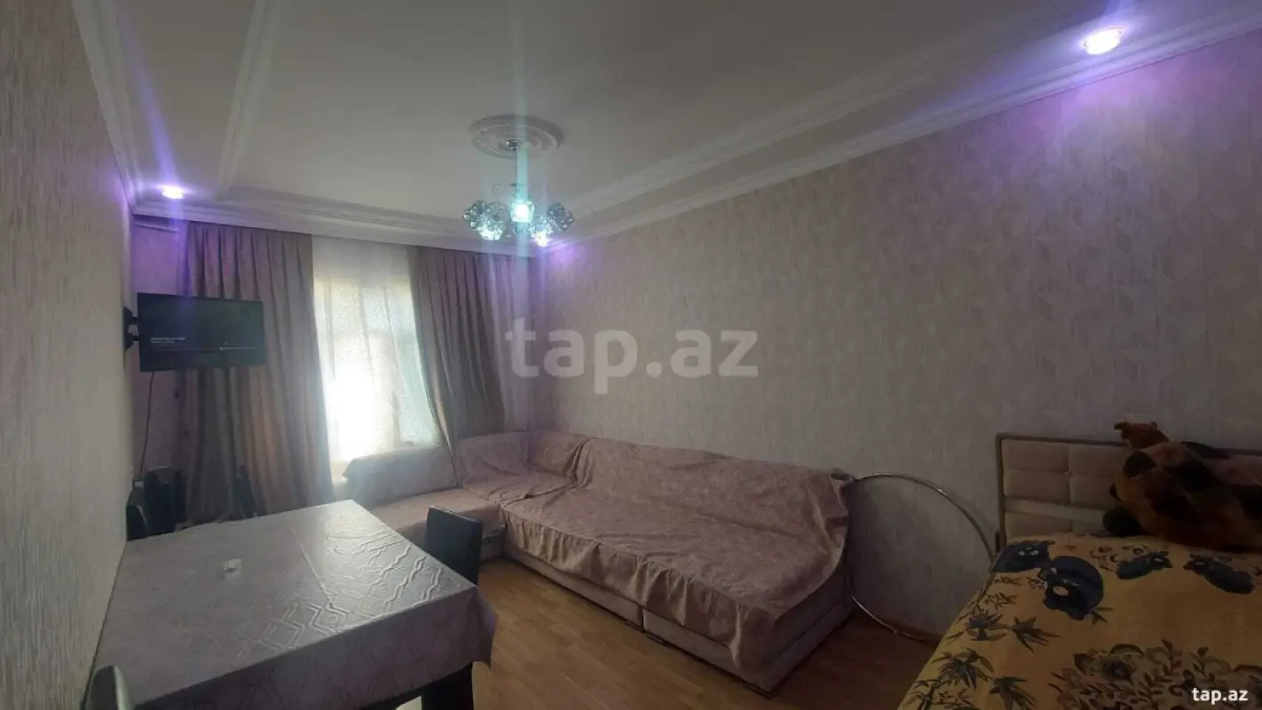 Satılır 1 otaqlı mənzil 40 m²