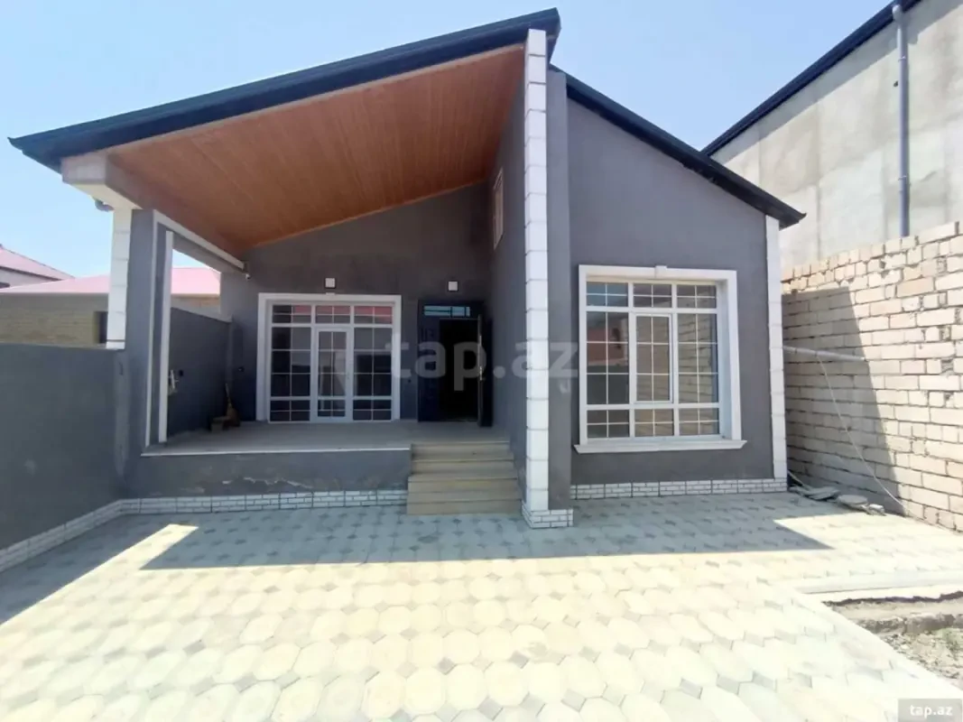 Satılır 4 otaqlı həyət evi 100 m²