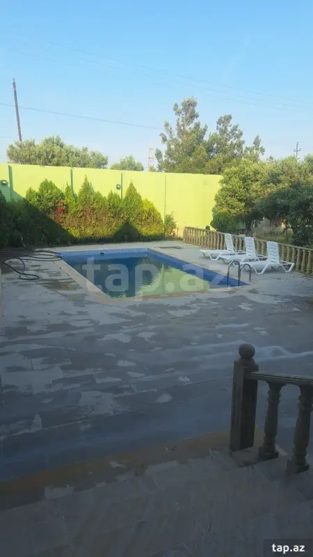 Kirayə verilir 5 otaqlı həyət evi 200 m²