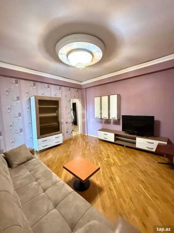 Satılır 2 otaqlı yeni tikili 76 m²