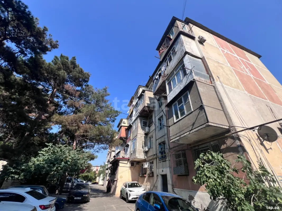 Kirayə verilir 2 otaqlı mənzil 45 m²