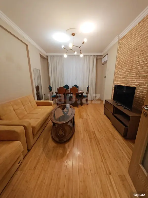 Kirayə verilir 3 otaqlı yeni tikili 120 m²