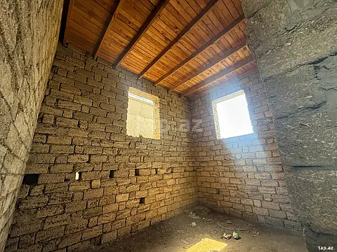 Satılır 3 otaqlı həyət evi 90 m² — Bakı 3 otaq 90.00 m²