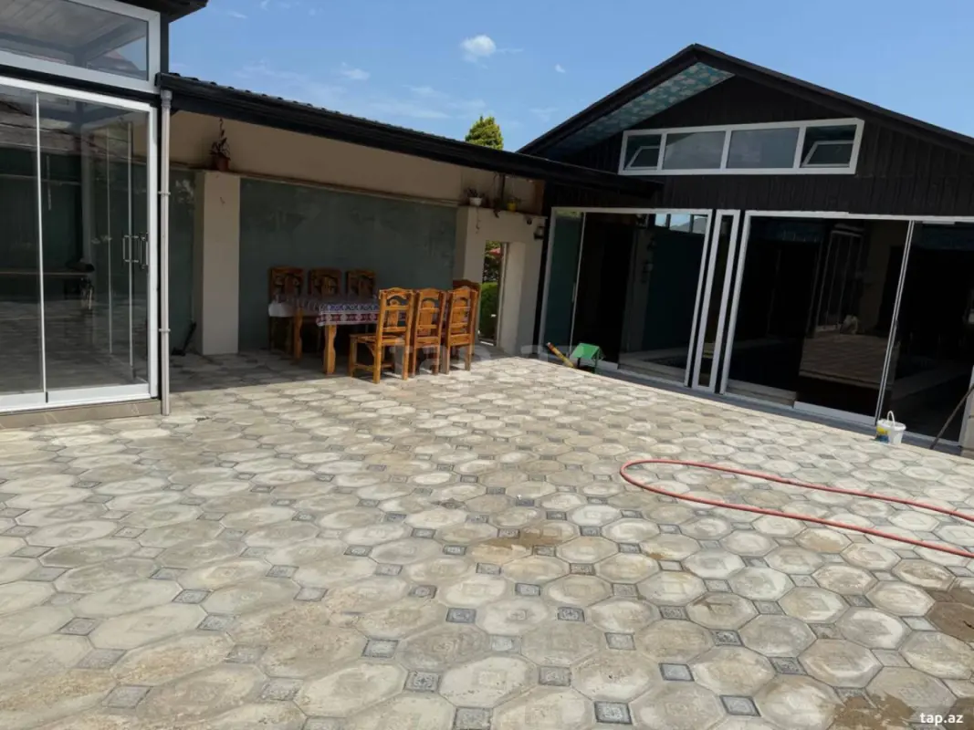 Kirayə verilir 4 otaqlı həyət evi 200 m²