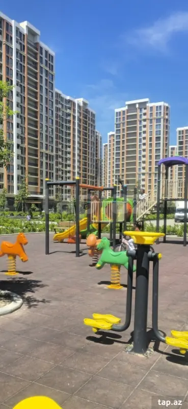 Satılır 3 otaqlı yeni tikili 72 m²