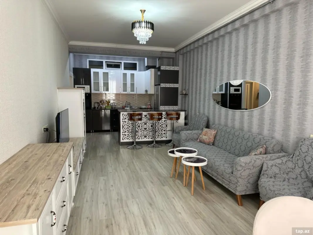 Kirayə verilir 3 otaqlı yeni tikili 100 m²