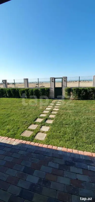 Kirayə verilir 7 otaqlı həyət evi 250 m²