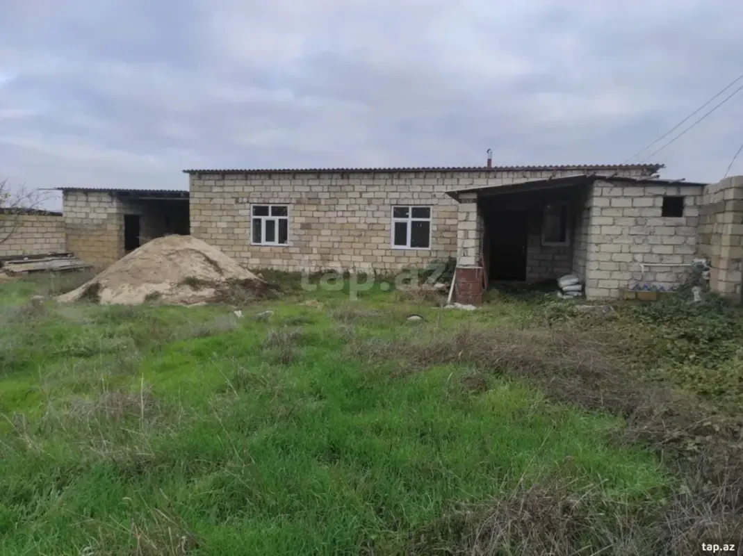 Satılır 3 otaqlı həyət evi 70 m²