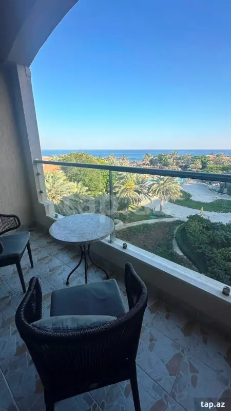 Kirayə verilir 2 otaqlı yeni tikili 70 m²