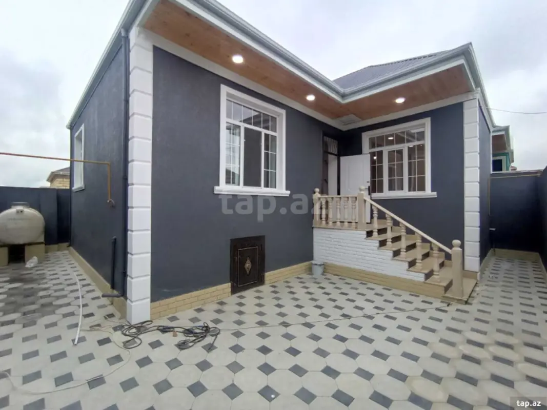 Satılır 3 otaqlı həyət evi 100 m²