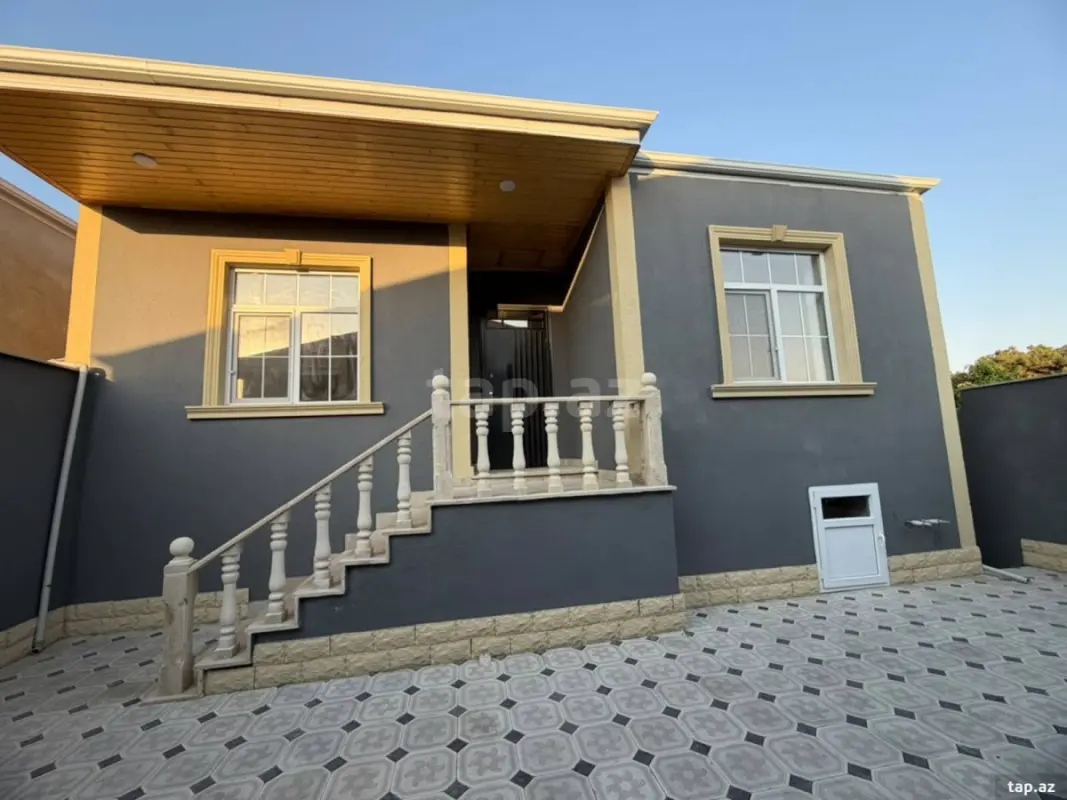 Satılır 4 otaqlı həyət evi 100 m²