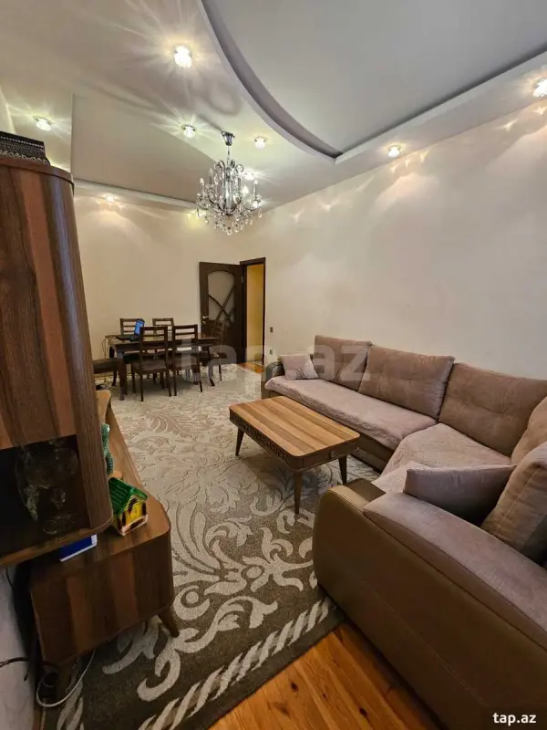 Kirayə verilir 2 otaqlı yeni tikili 73 m²