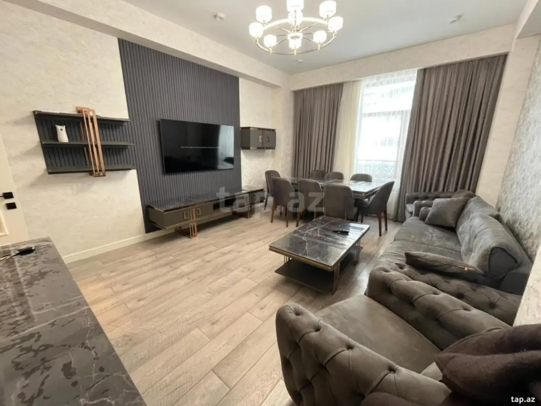 Kirayə verilir 4 otaqlı yeni tikili 135 m²