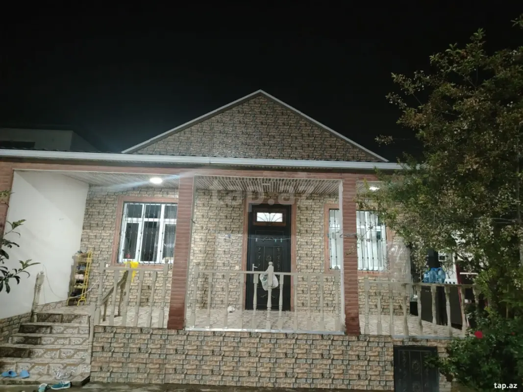 Satılır 4 otaqlı həyət evi 120 m²