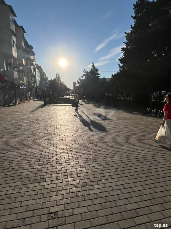 Satılır 2 otaqlı mənzil 70 m²