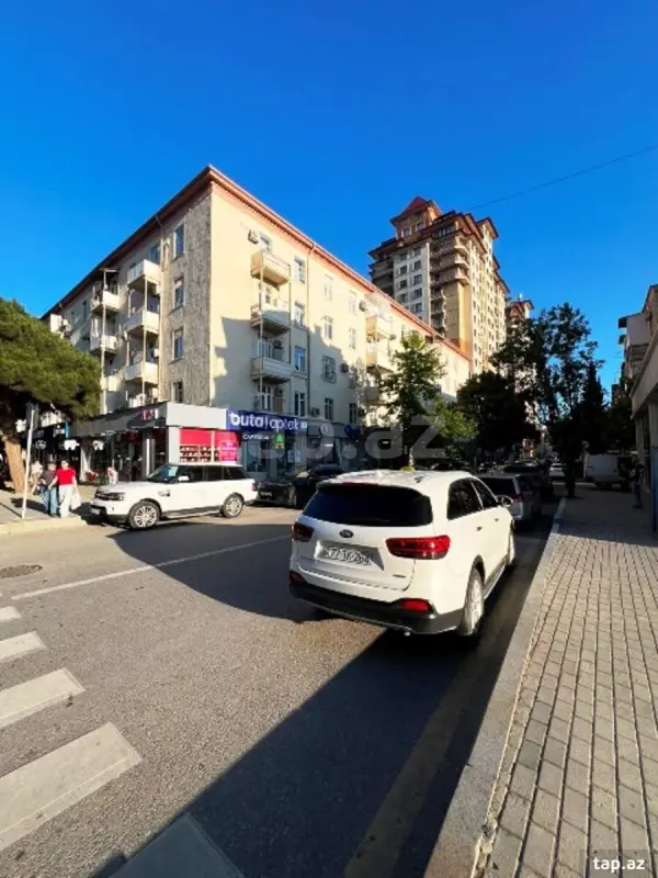 Satılır 2 otaqlı mənzil 70 m²