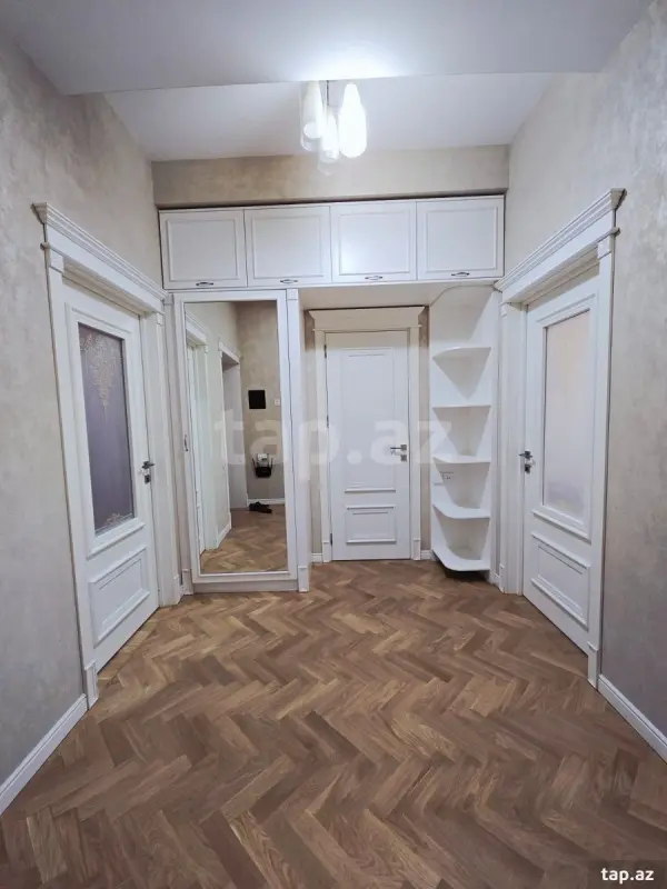 Satılır 2 otaqlı yeni tikili 97 m²