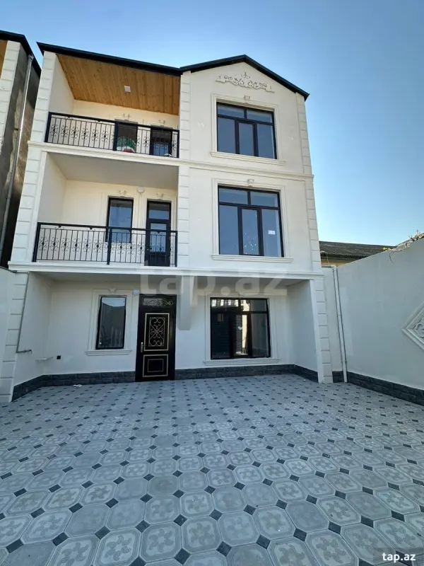 Satılır 6 otaqlı həyət evi 200 m²