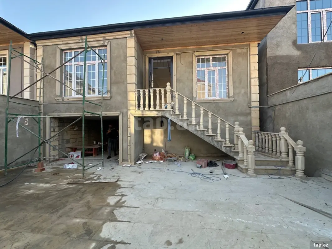 Satılır 3 otaqlı həyət evi 100 m²