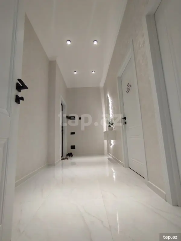Satılır 2 otaqlı yeni tikili 65 m²
