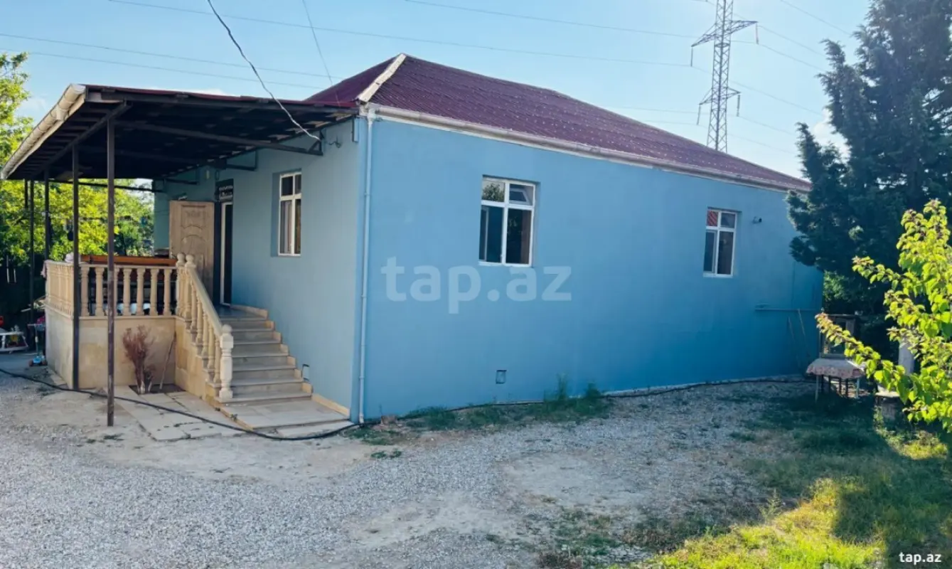 Satılır 4 otaqlı həyət evi 100 m²