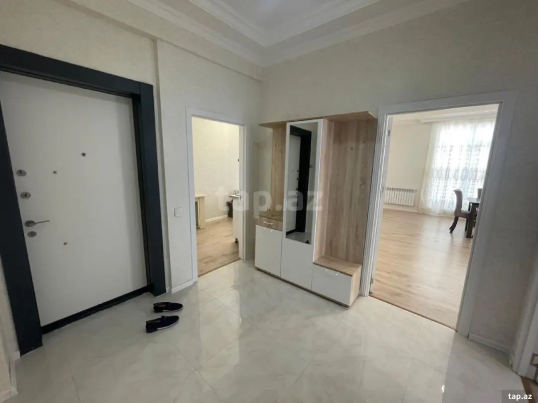 Kirayə verilir 3 otaqlı yeni tikili 100 m²