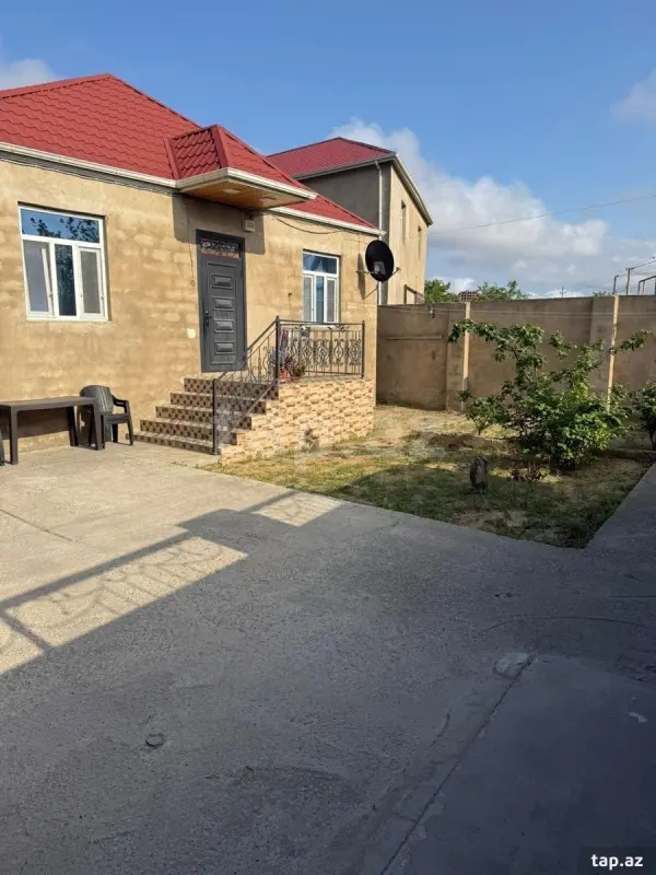 Satılır 4 otaqlı həyət evi 110 m²