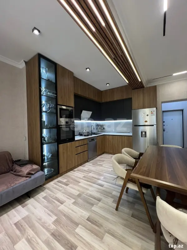 Satılır 2 otaqlı yeni tikili 79 m²