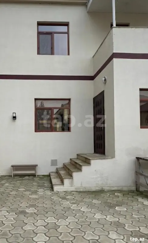 Satılır 5 otaqlı həyət evi 165 m²