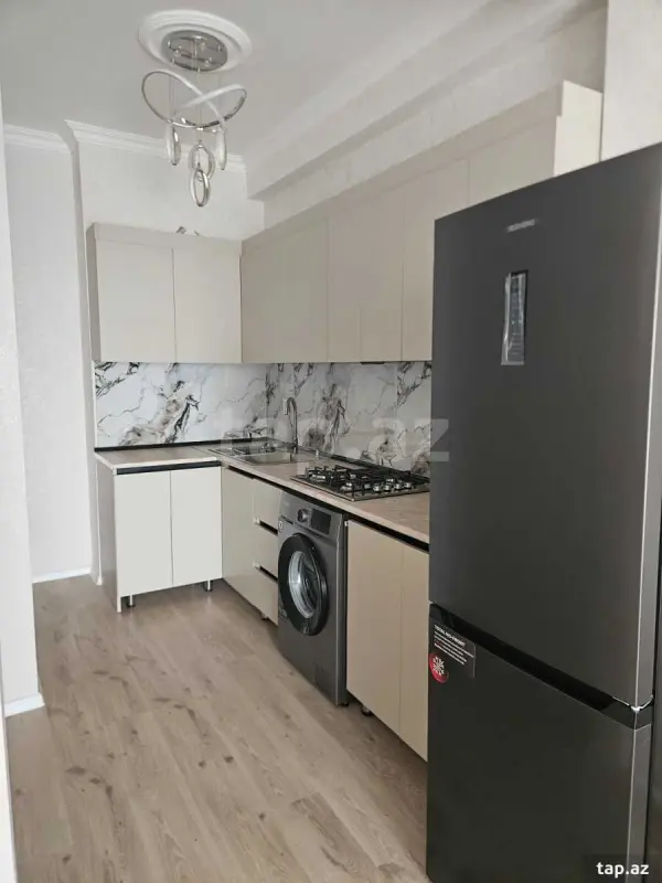 Kirayə verilir 2 otaqlı yeni tikili 75 m²