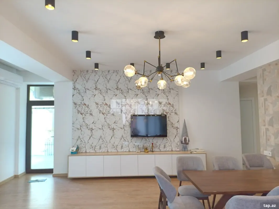 Satılır 3 otaqlı yeni tikili 116 m²