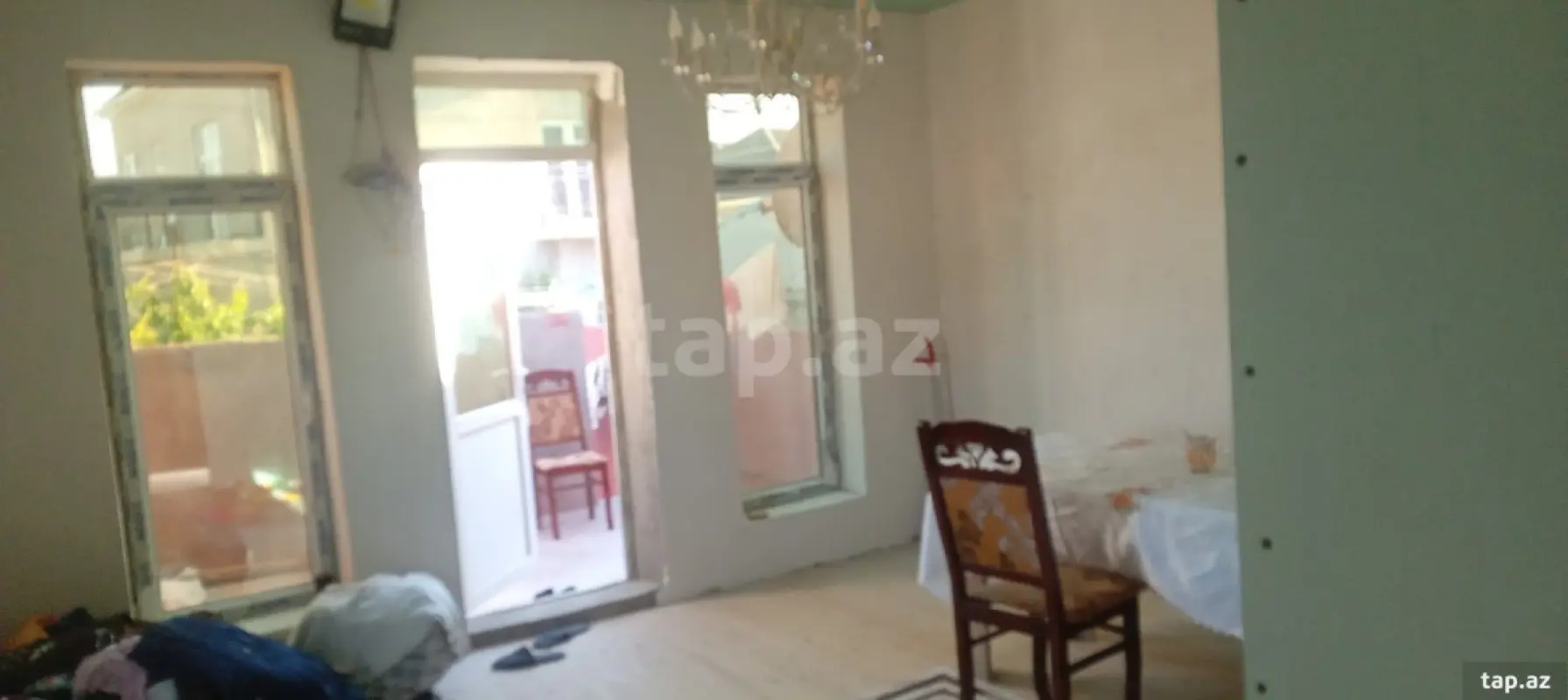 Satılır 5 otaqlı həyət evi 150 m²