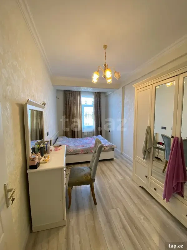 Kirayə verilir 3 otaqlı yeni tikili 90 m²