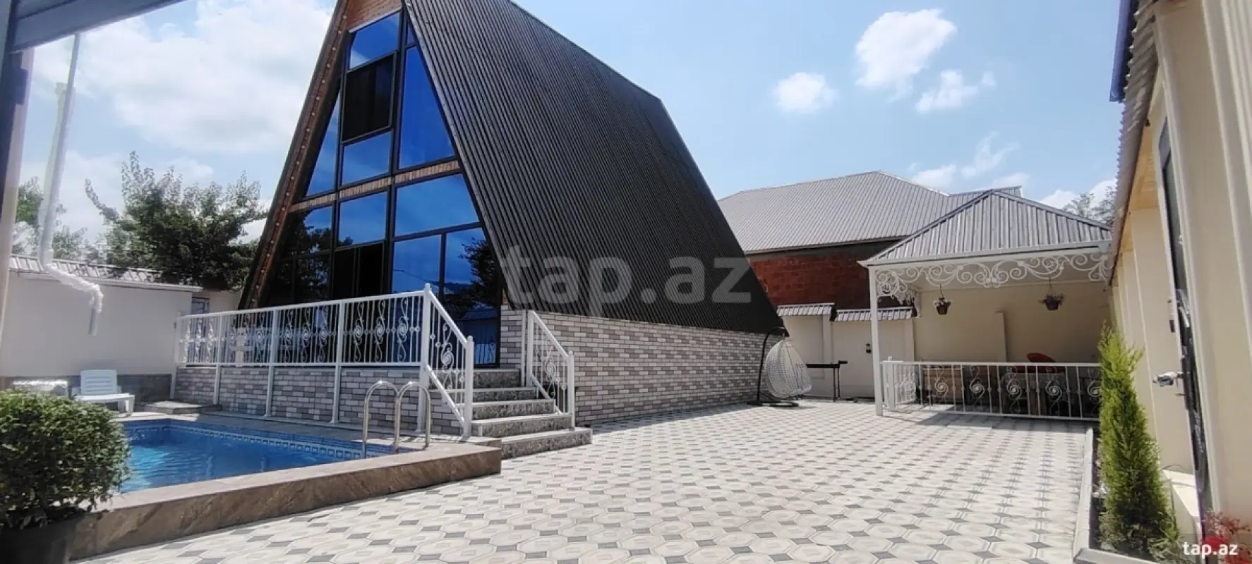 Kirayə verilir 2 otaqlı həyət evi 3 m²