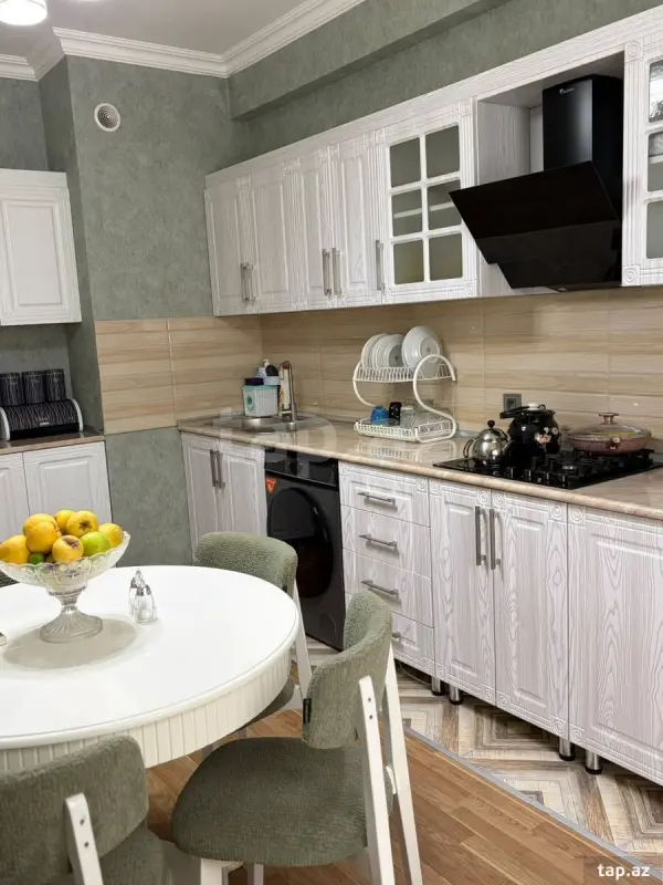 Satılır 2 otaqlı yeni tikili 82 m²