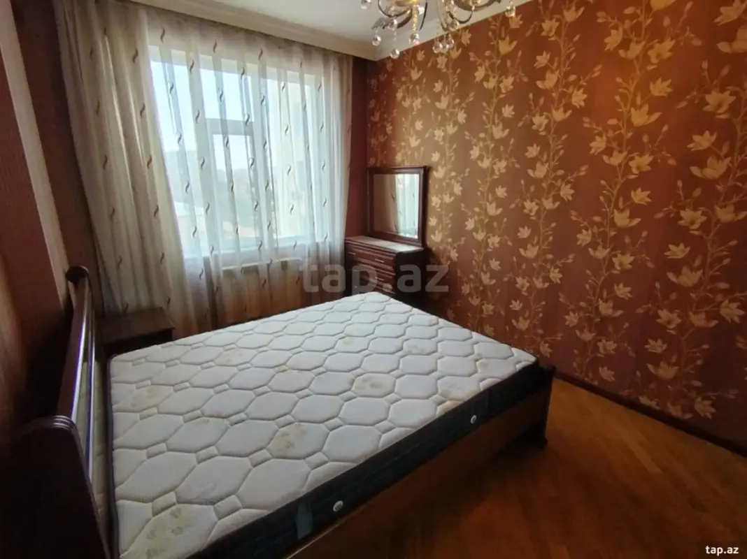 Kirayə verilir 2 otaqlı yeni tikili 90 m²