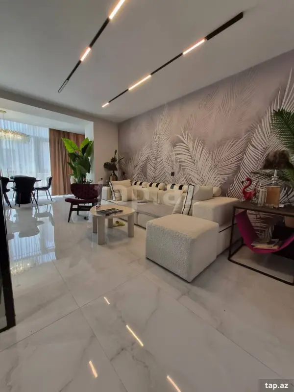 Satılır 3 otaqlı yeni tikili 108 m²