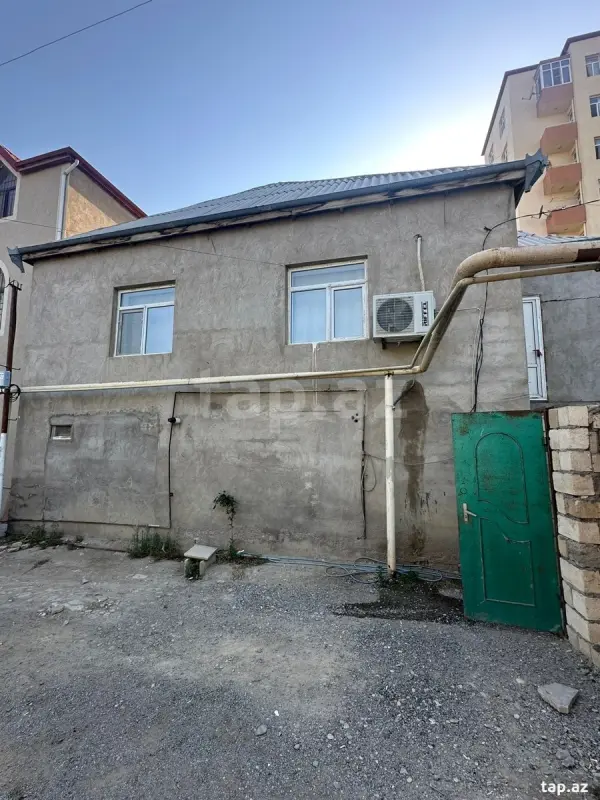 Satılır 6 otaqlı həyət evi 155 m²