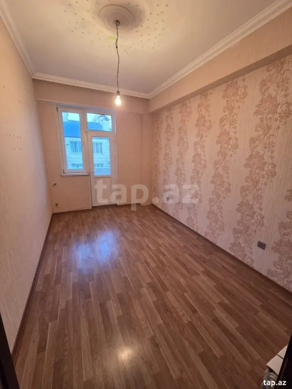 Kirayə verilir 3 otaqlı mənzil 98 m²